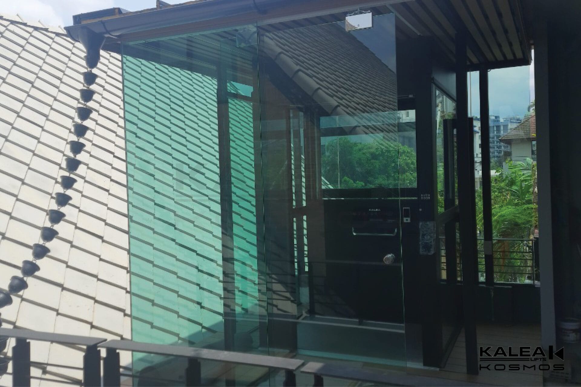 ลิฟท์อาคารพาณิชย์ สามารถใช้งานได้อย่างสะดวกสบาย ไม่ติดขัด ด้วยมาตรฐานยุโรป EN81-41 รับรองความปลอดภัย และใช้งานได้อย่างต่อเนื่องไม่มีสะดุด