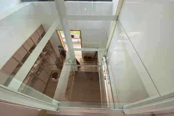 6 mrkusol kalea lift home elevatorkalea 1100×1500 ral9016 kate5
