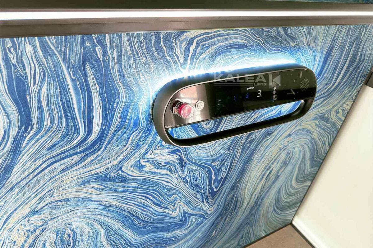 KALEA Lift สามารถออกแบบลิฟท์บ้านอย่างอิสระ ทั้งสีปล่องลิฟท์ สีพื้นหลัง พื้นลิฟท์ รวมไปถึงเลือกประตูที่เราชื่นชอบได้อีกด้วย