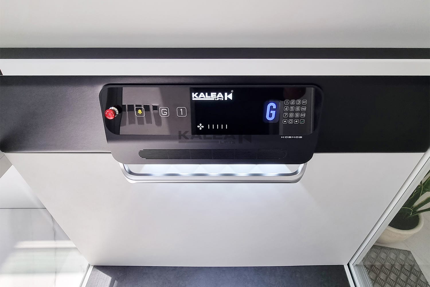 kosmos x90 1467 x 1000 2 ral9016 4 kosmos x90 1467 x 1000 2 ral9016 4