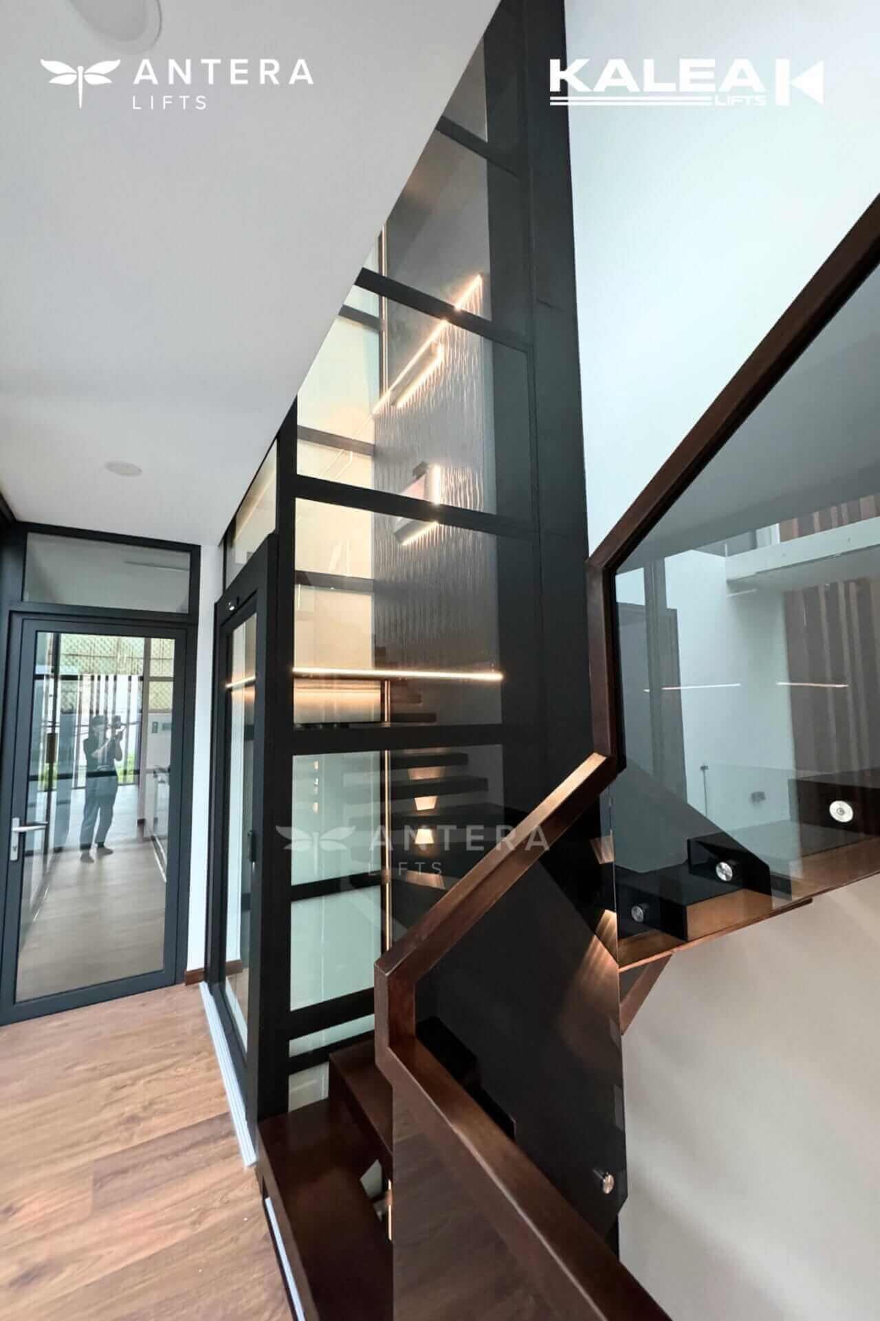 ANTERA Lift – Luxury Full Glass Lift for Villa Lift ลิฟท์บ้าน สุดหรู ลิฟท์กระจกรอบด้านเก๋ ไม่เหมือนใคร ANTERA Lift - Luxury Full Glass Lift for Villa Lift ลิฟท์บ้าน สุดหรู ลิฟท์กระจกรอบด้านเก๋ ไม่เหมือนใคร