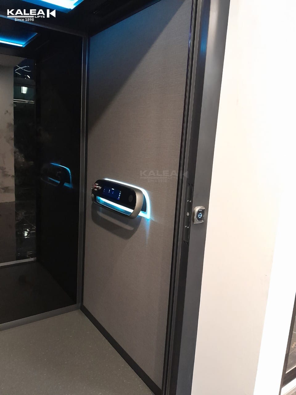 x30 s kalea lift home elevator 1 x30 s kalea lift home elevator 1