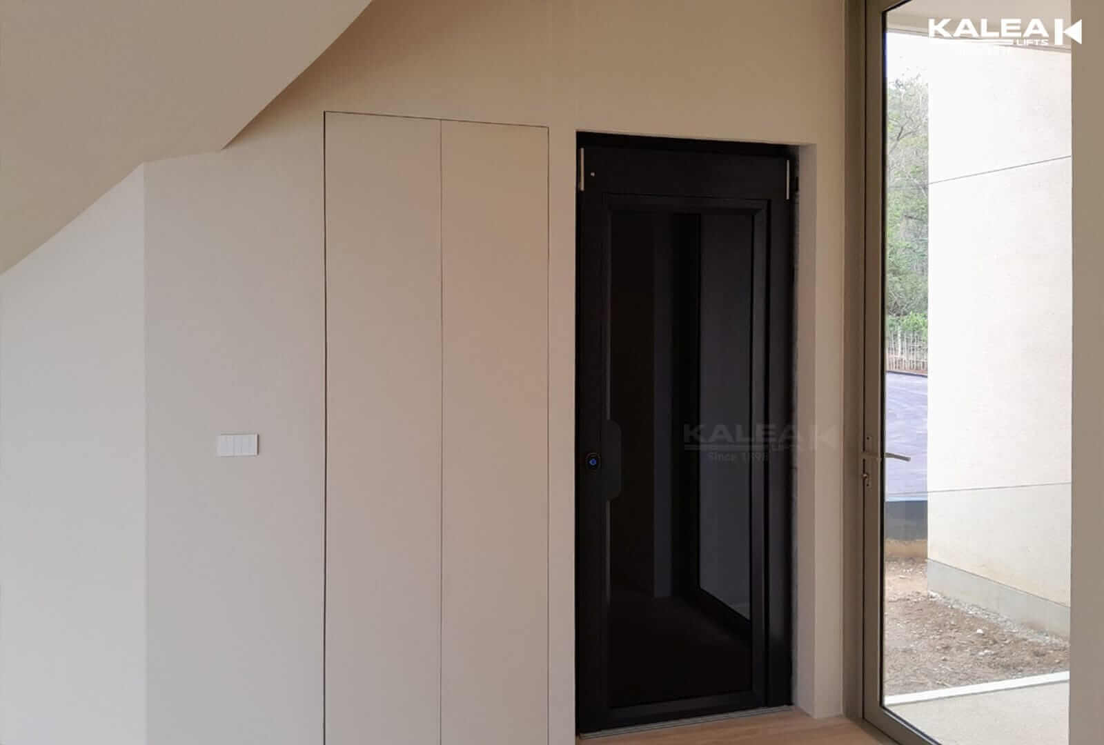 x30s 1110×815 blacknox Kalea Lift Home elevator ลิฟท์บ้าน