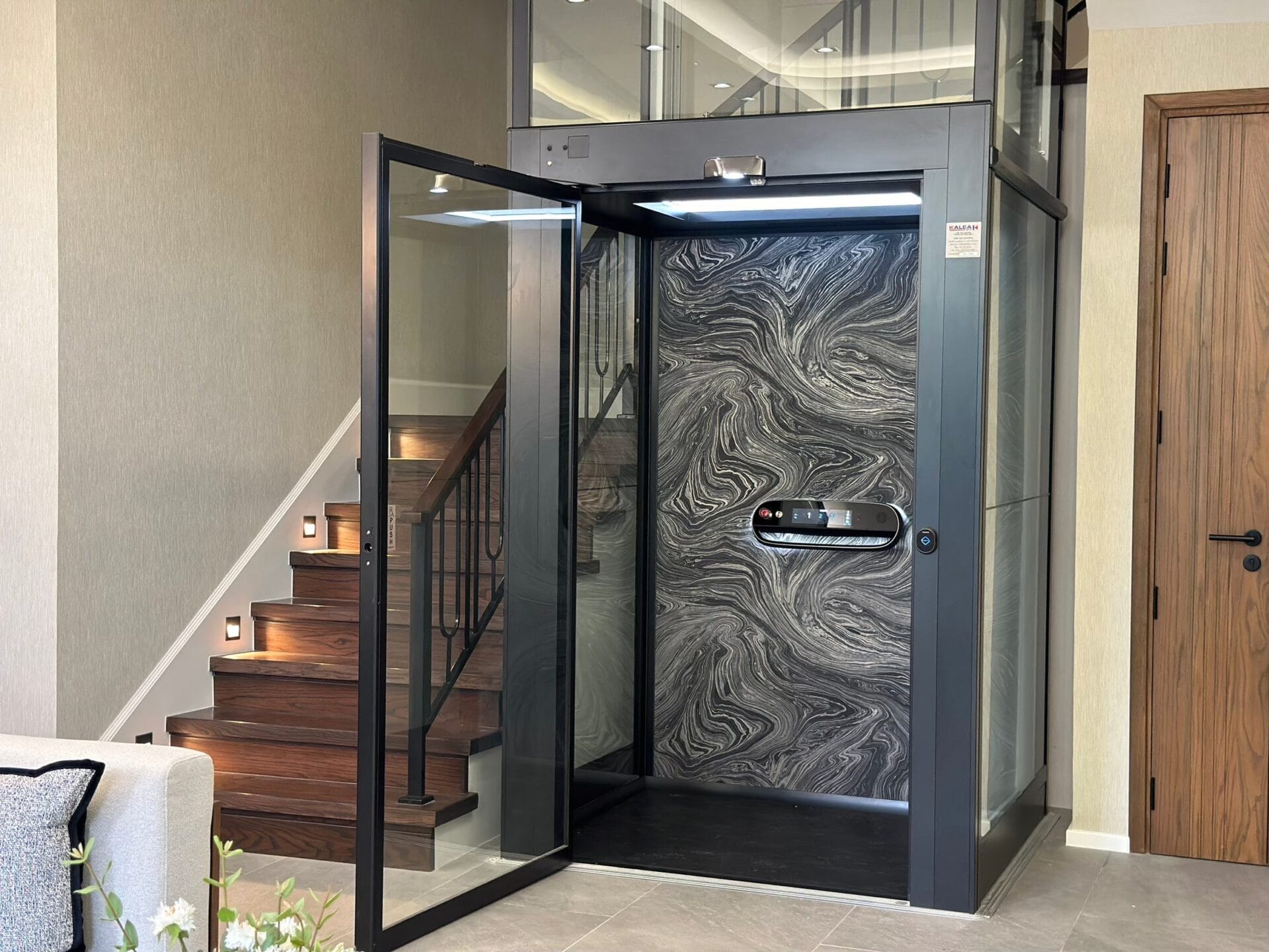 X80 Premium Flooring พื้นลิฟท์สุดหรู X80 Premium Flooring พื้นลิฟท์สุดหรู