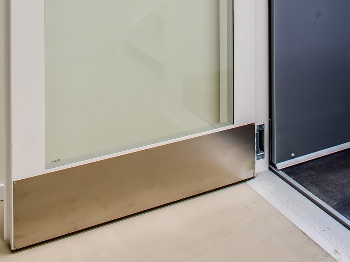 kalea bed lift แผ่นกันรอย และขอบกันกระแทก kalea bed lift แผ่นกันรอย และขอบกันกระแทก