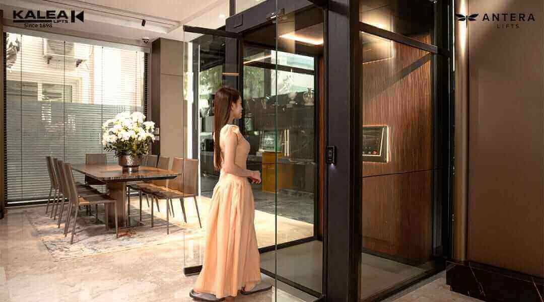 ตัวอย่างใช้งานจริง ทาวน์โฮมสุดหรู ติดตั้งหัวมุมของบ้าน